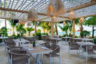 ‪la Rive Seaside Restaurant‬