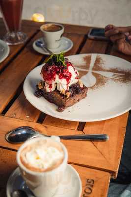 Barracuda Café Resto Bar