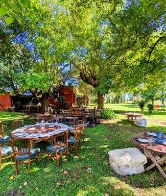 La Granja Santo Tomas