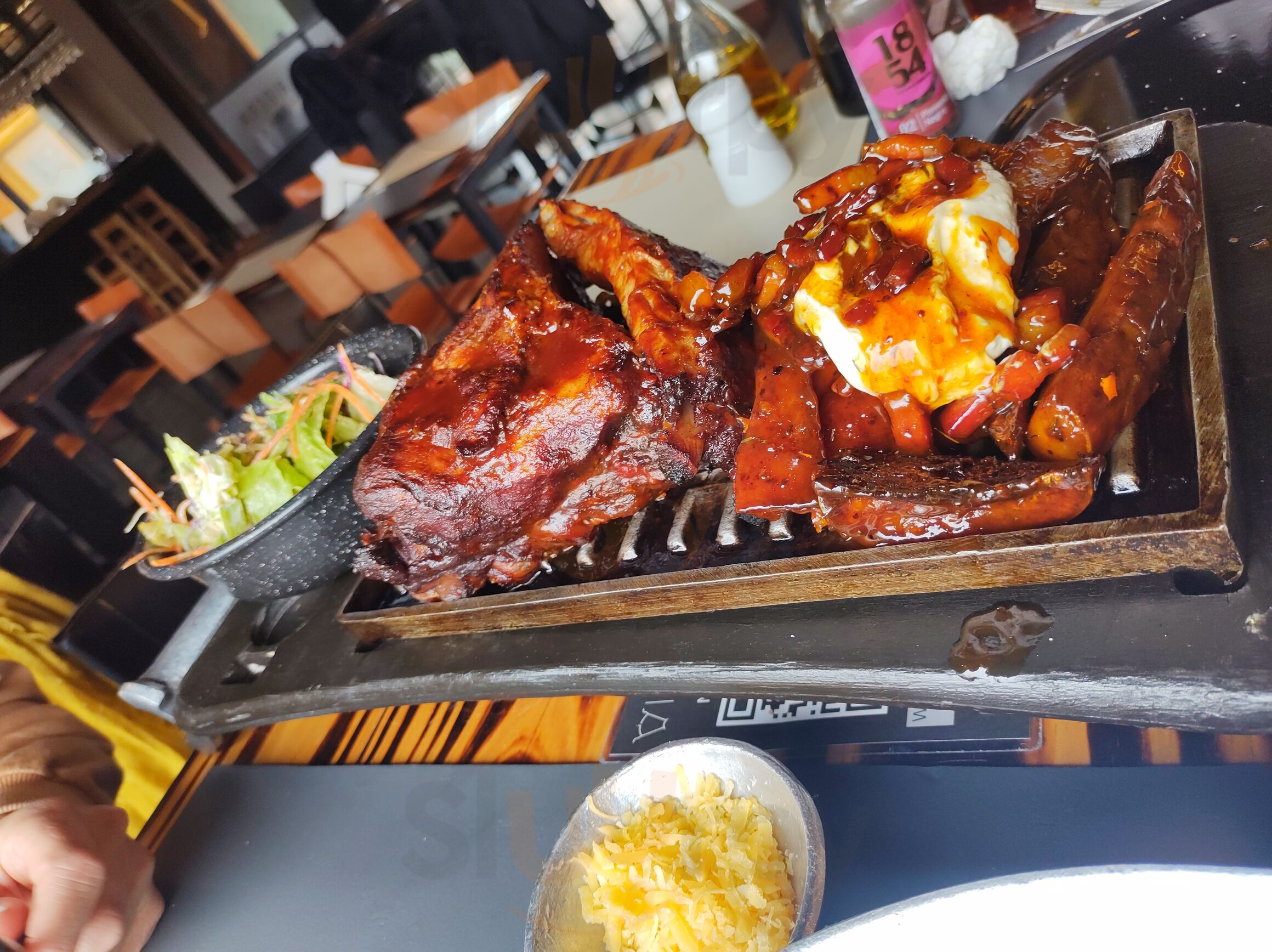 La Ribera Resto & Drink