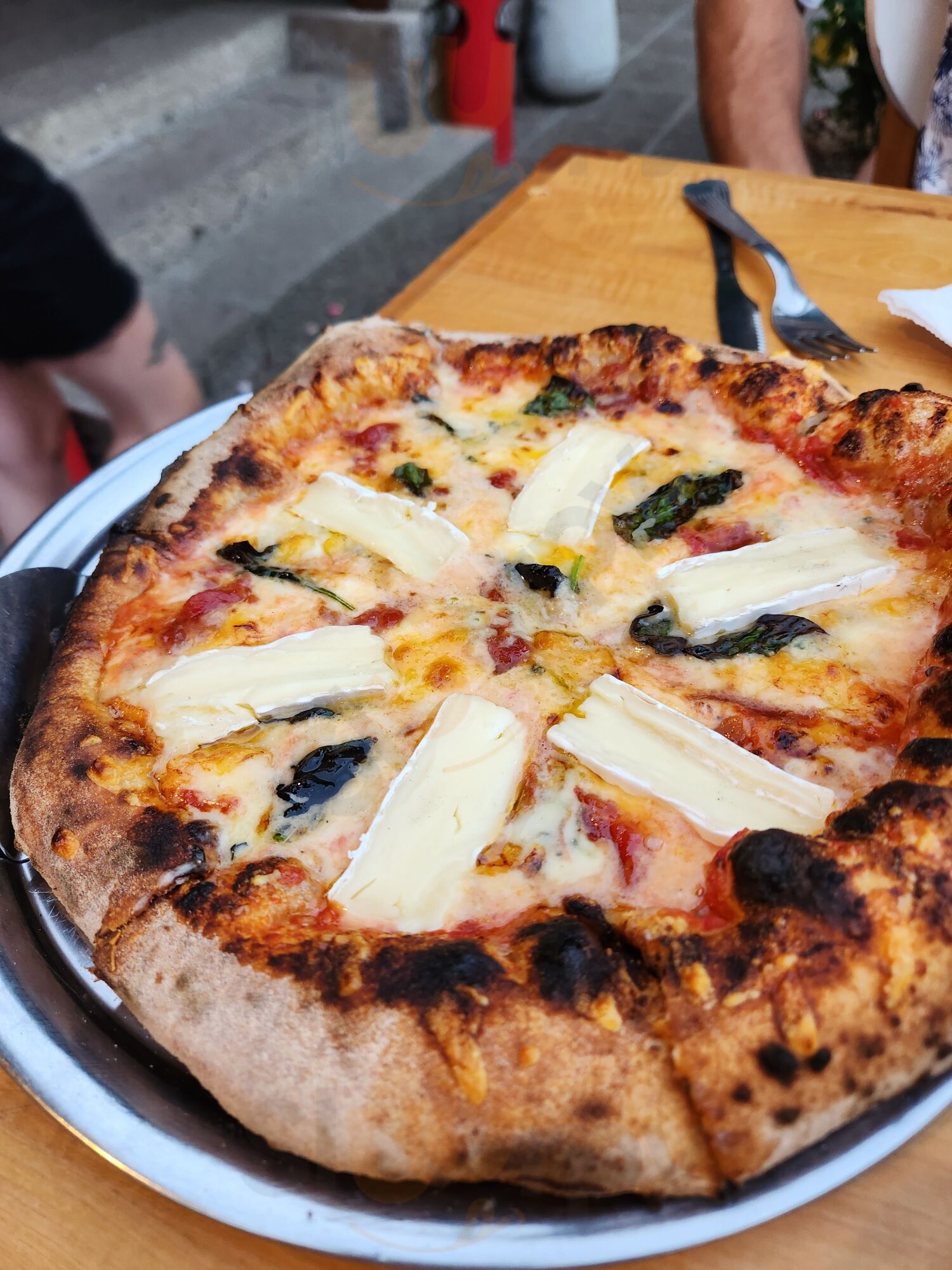 Gina Pizzeria