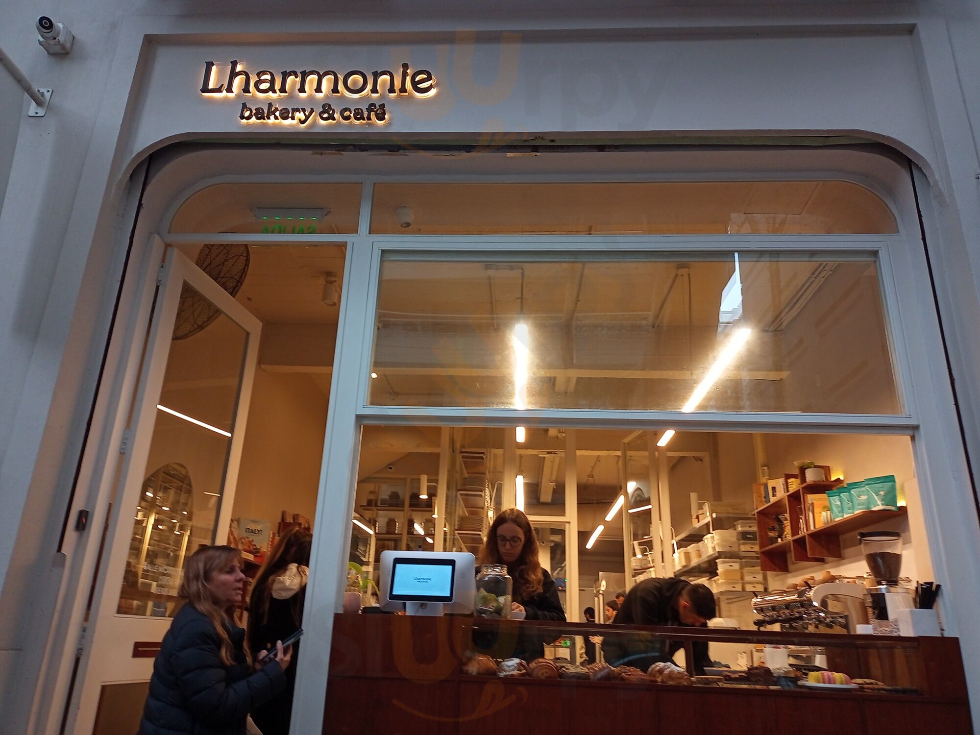 L' Harmonie Bakery & Café