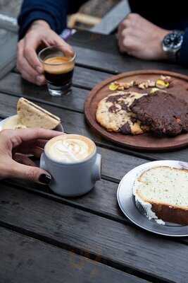 Anónimo Wine & Coffee Club