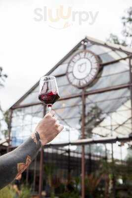 Anónimo Wine & Coffee Club