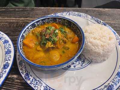 Hem27 Vietnamese Noodle Soup Kitchen