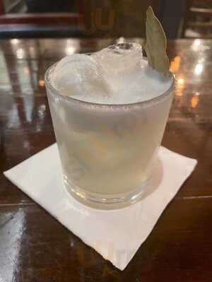 Wooden Horse Restaurant & Bar