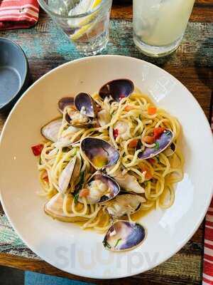 Vaporetto Bar & Eatery