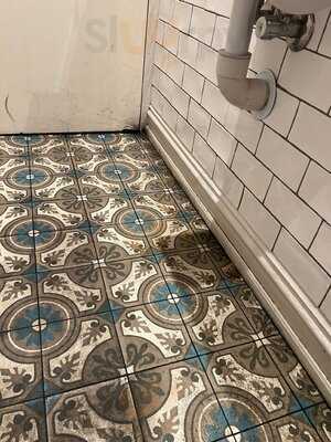 Vaporetto Bar & Eatery