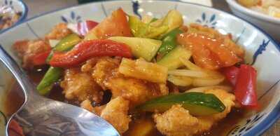 Wok & Ladle: Thai Eatery