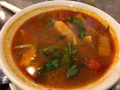 Wok & Ladle: Thai Eatery