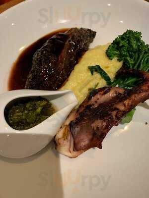 Sen5es Restaurant And Wine Bar