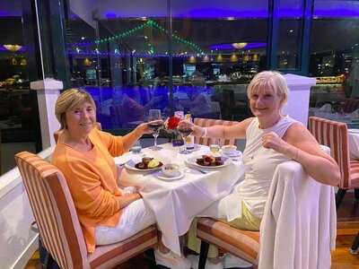 La Vue Waterfront Restaurant