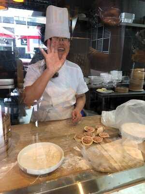 Hu Tong Dumpling Bar