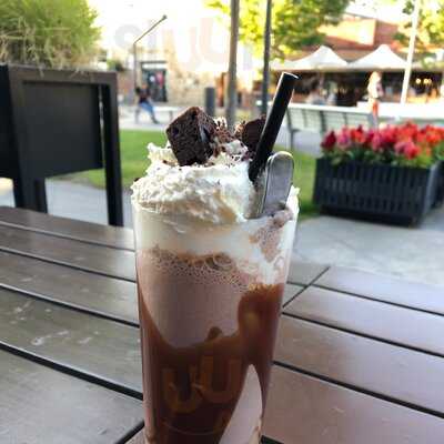 Honey Badger Dessert Cafe