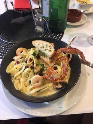 Bella Tiarnie Italian Restaurant & Gourmet Pizzas