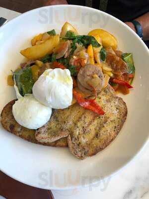 New Farm Deli & Cafe