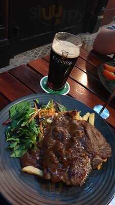 Durty Nelly's Irish Pub