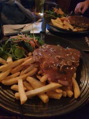 Durty Nelly's Irish Pub