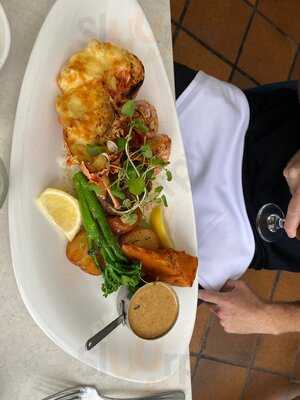 George's Paragon Seafood Restaurant