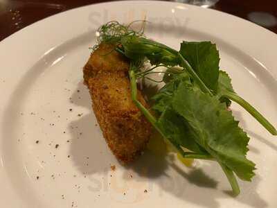 The Walnut Restaurant & Lounge Bar