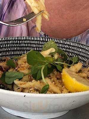 Six Degrees Bar And Restaurant