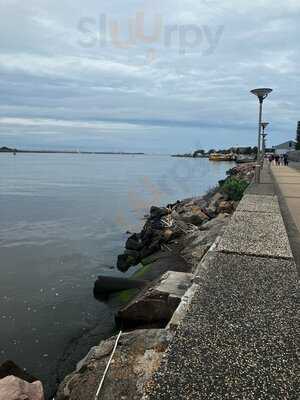 Scratchley's On The Wharf Restaurant