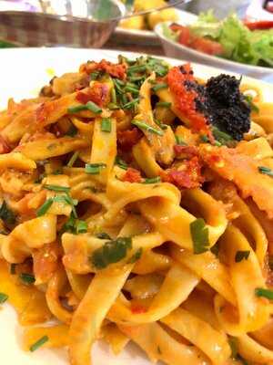 La Trattoria Restaurant & Pizza Bar