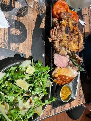 La Boca Bar And Grill