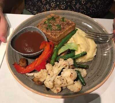 Fiorini's Restaurant & Bar