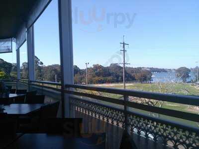 The Como Grill - The Historic Como Hotel Restaurant