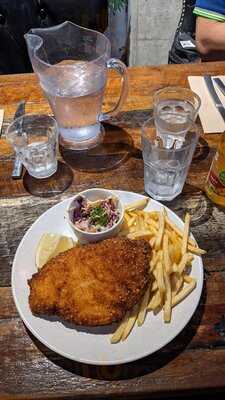 Mr Edward's Alehouse & Kitchen