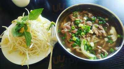 Little Pho Tuck Shop