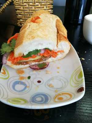 Little Pho Tuck Shop