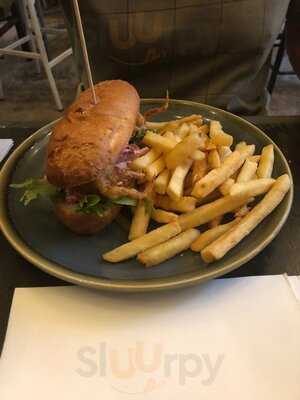 Commonwealth Hotel Newcastle