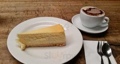 The Three Monkeys Coffee & Teahouse