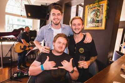 Beer Deluxe Hawthorn