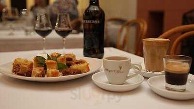 George's Greek Tavern