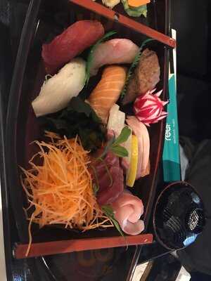 Reef Seafood And Sushi Brisbane