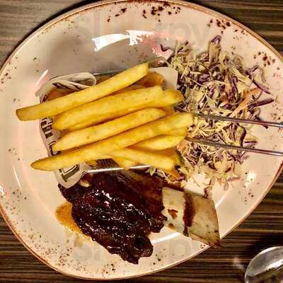 Heirloom Restaurant & Bar