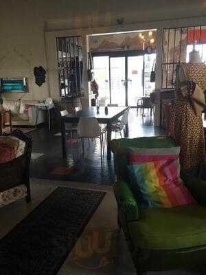 Birdy's Refreshments & Espresso