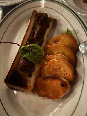 Walters Steakhouse And Wine Bar