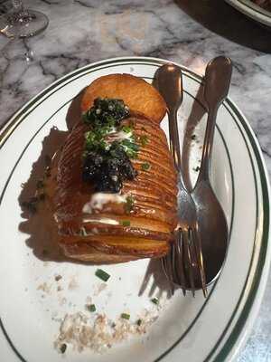 Walters Steakhouse And Wine Bar