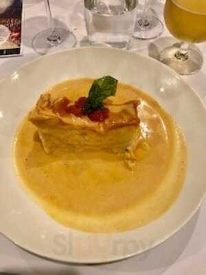 Lutece Bistro & Wine Bar