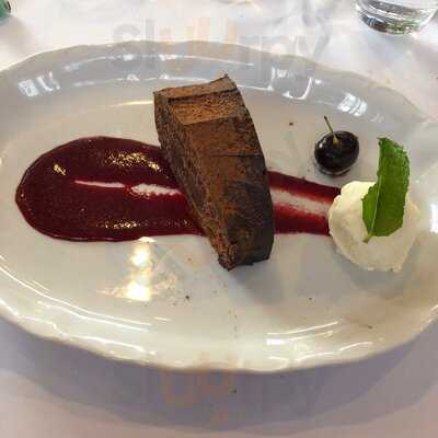 Lutece Bistro & Wine Bar