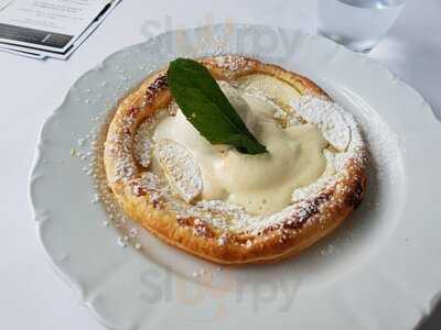 Lutece Bistro & Wine Bar