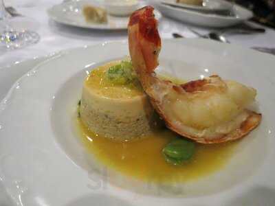 Lutece Bistro & Wine Bar