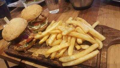 Ribs & Burgers Hawthorn