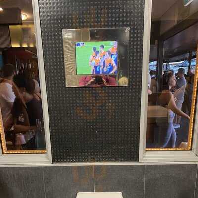 The Lucky Shag Waterfront Bar