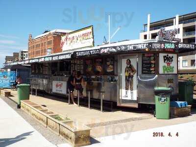 Harry's Cafe De Wheels - Newcastle