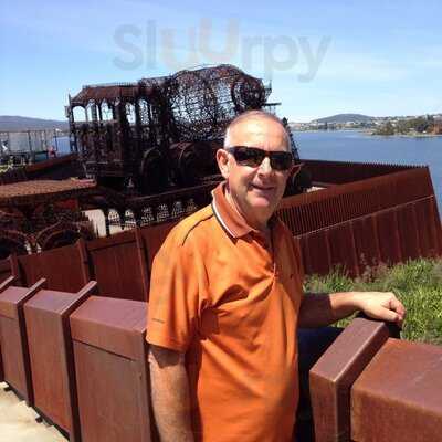 Belvedere Bar & Grill